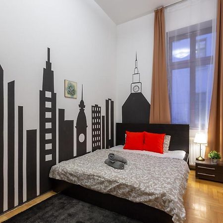 Downtown Home In The Gozsdu Garden Budapest Luaran gambar